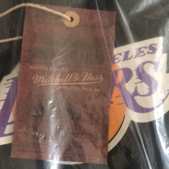 Mitchell and Ness LA Lakers Windbreaker - Picture 4 of 4